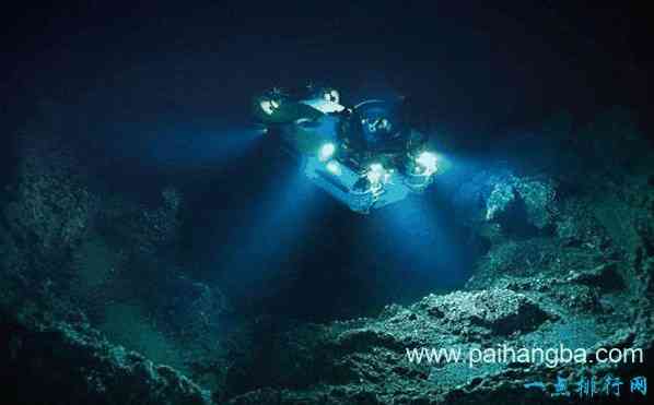 世界上最深的海沟 万米之下奇幻的海底世界