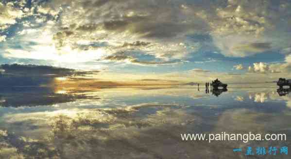 世界上最大的盐滩 维多利亚的天空之镜