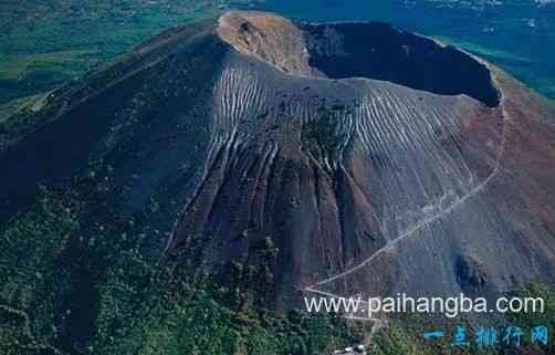 全球十大最活跃火山 美国黄石公园火山有可能喷发！