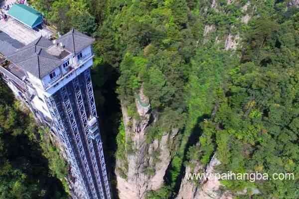 世界上最高的观光电梯 张家界百龙观光电梯高335米