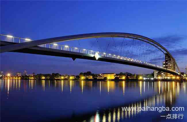 世界10大跨越国界的桥梁 排名第二的大使桥全长2300米