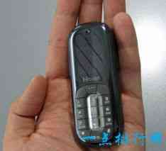 最小的手机 MODU手机（72×37×7.8毫米）