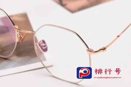 日本十大眼镜品牌 波士排名第三 第一出格受年青人追捧